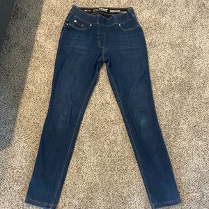 Stretch skinny jeans